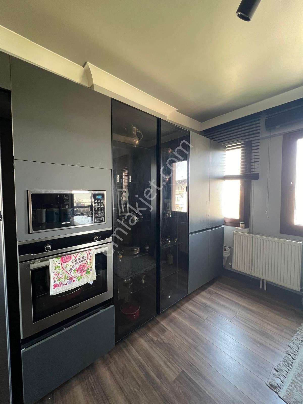 🏡75 Yıl Mahallesi 🏡 ✅5+1 3500m2 3 Katlının Çatı Dubleks ❇️kombi Petekli Full Özelikli - Görsel 8