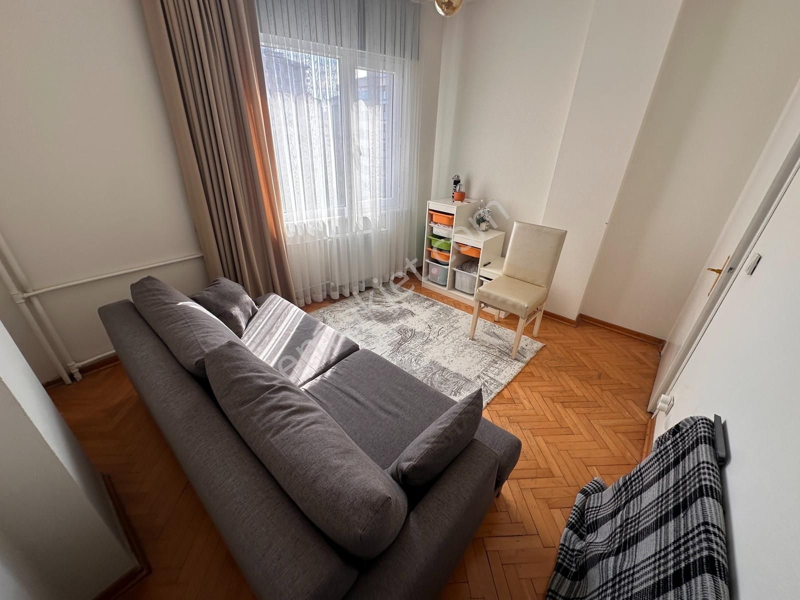 Tamiş'den Göztepe'de Cadde Üzerinde 3 Cepheli Çok Ferah7.kat 3+1 - Görsel 12