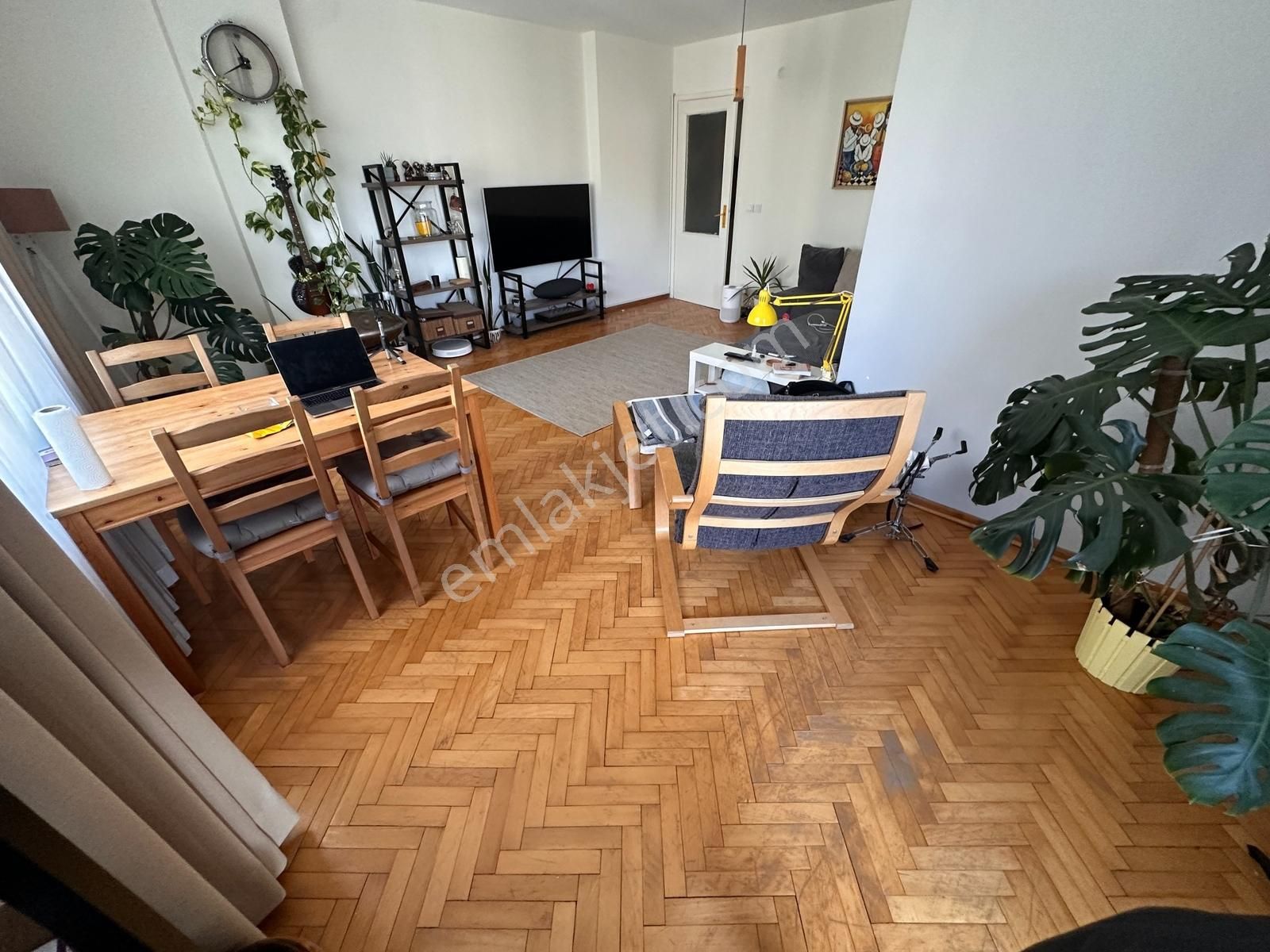 Tamiş'den Göztepe'de Cadde Üzerinde 3 Cepheli Çok Ferah7.kat 3+1 - Görsel 31