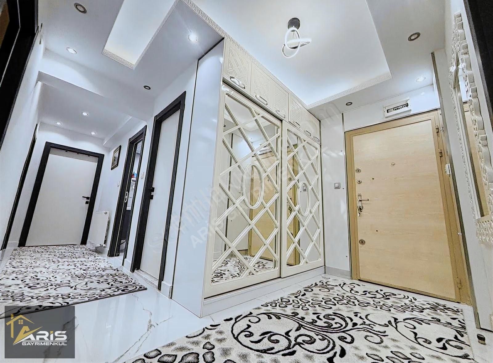 Aris'ten Eşsiz Metrekare! Cuma Pazarı Yakını Arakatta Lüx3+1