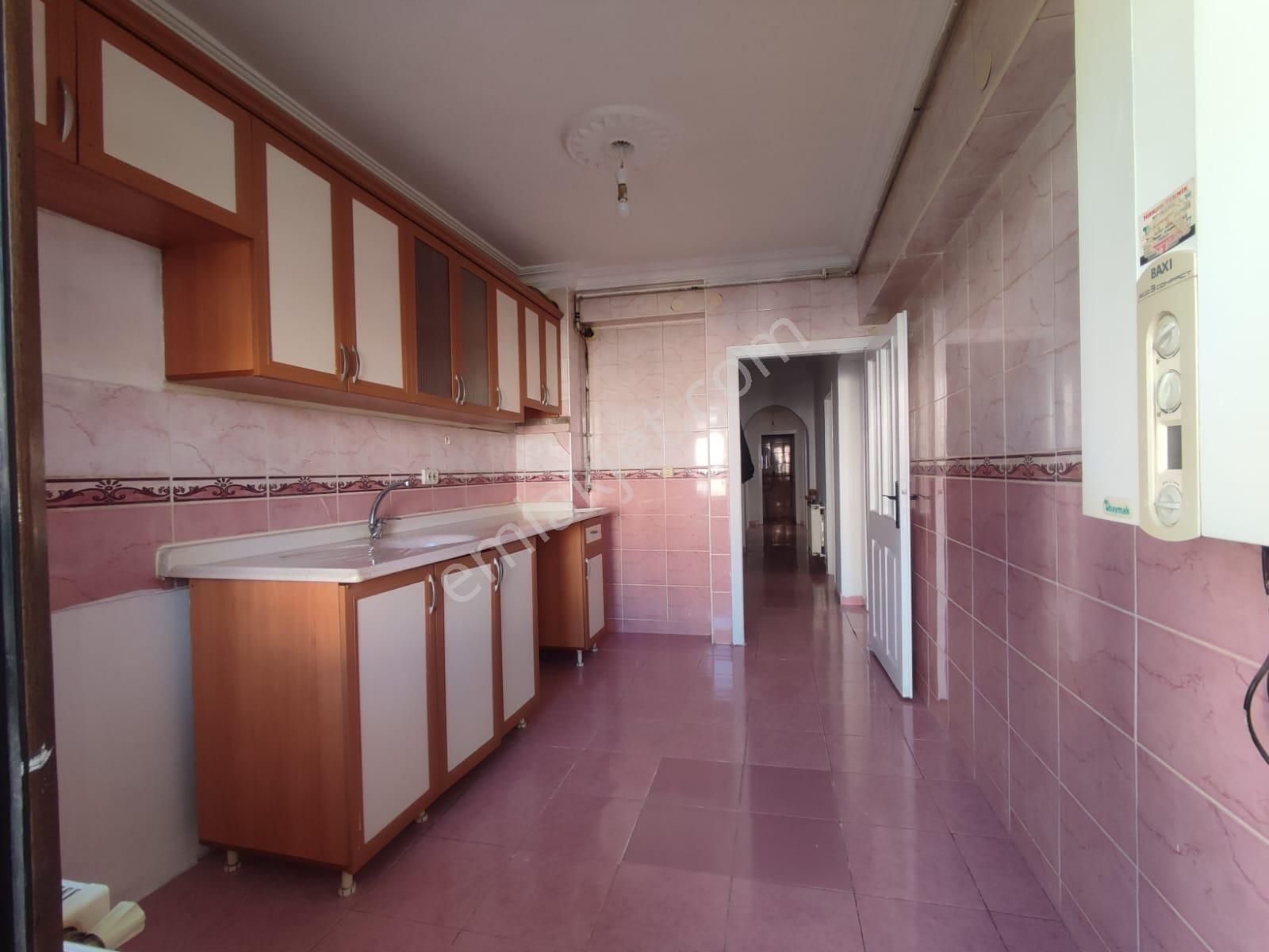 Sincan Pınarbaşı Mh 3+1 Bağımsız Ara Kat Çift Balkonlu Satılık Daire - Görsel 3