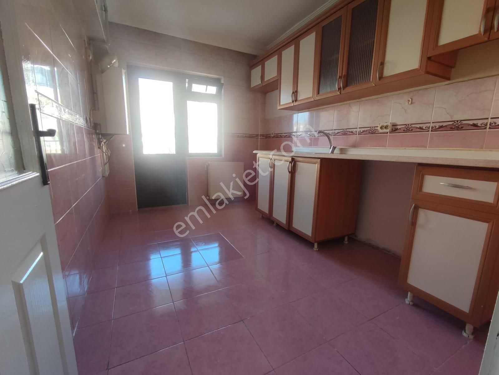 Sincan Pınarbaşı Mh 3+1 Bağımsız Ara Kat Çift Balkonlu Satılık Daire - Görsel 2
