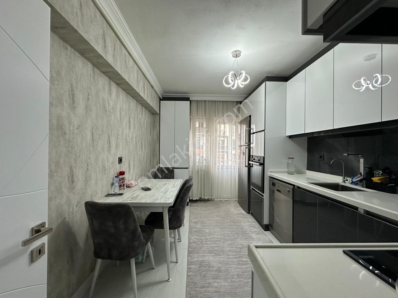 Çiftçioğullarından Ara Katta Lüx Yapılı E.banyolu 3+1 Daire - Görsel 3