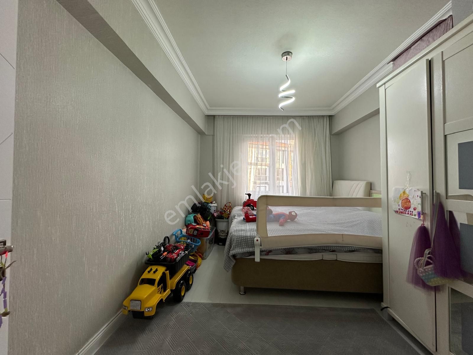 Çiftçioğullarından Ara Katta Lüx Yapılı E.banyolu 3+1 Daire - Görsel 16