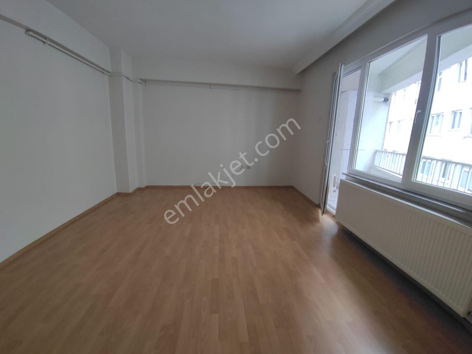 4.levent Metro İstasyonuna 2 Dk. 2+1 Kiralık Daire, Artum