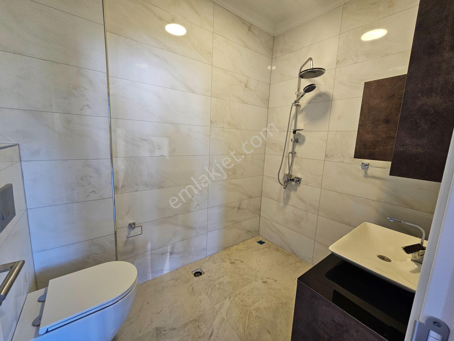 4+1 Müstakil Havuzlu , Jakuzili , Ebevyn Banyolu Lüks Villa - Görsel 28