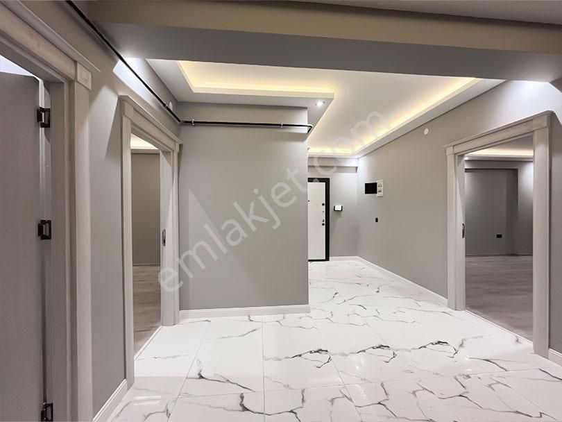 Erzurum Kiralık Plaza Katı | 340 M² Sıfır + Kapalı Otopark - Görsel 9