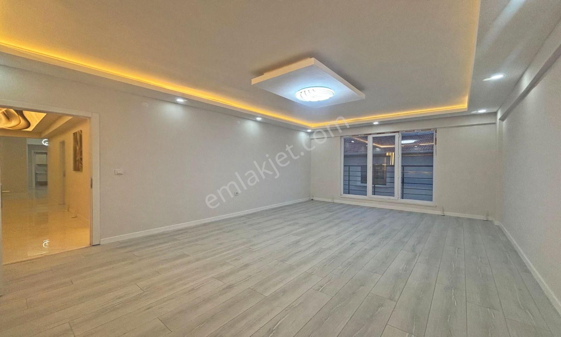 Bulvar'dan Keçiören Karakaya'da Caddeye Yakın Sıfır 3+1 Daire - Görsel 8