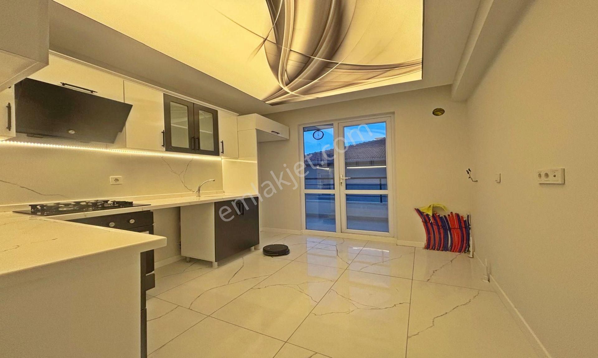 Bulvar'dan Keçiören Karakaya'da Caddeye Yakın Sıfır 3+1 Daire - Görsel 15