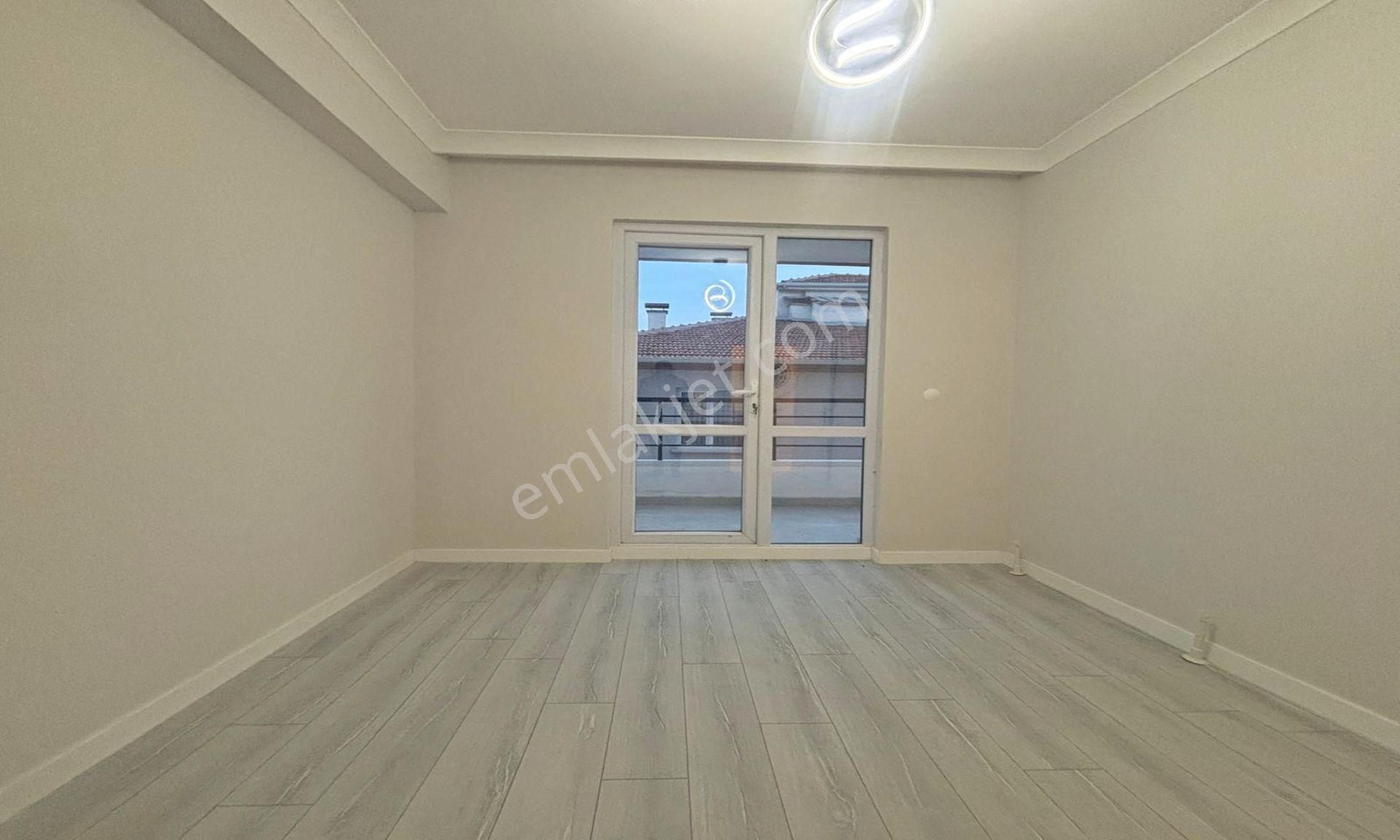 Bulvar'dan Keçiören Karakaya'da Caddeye Yakın Sıfır 3+1 Daire - Görsel 17