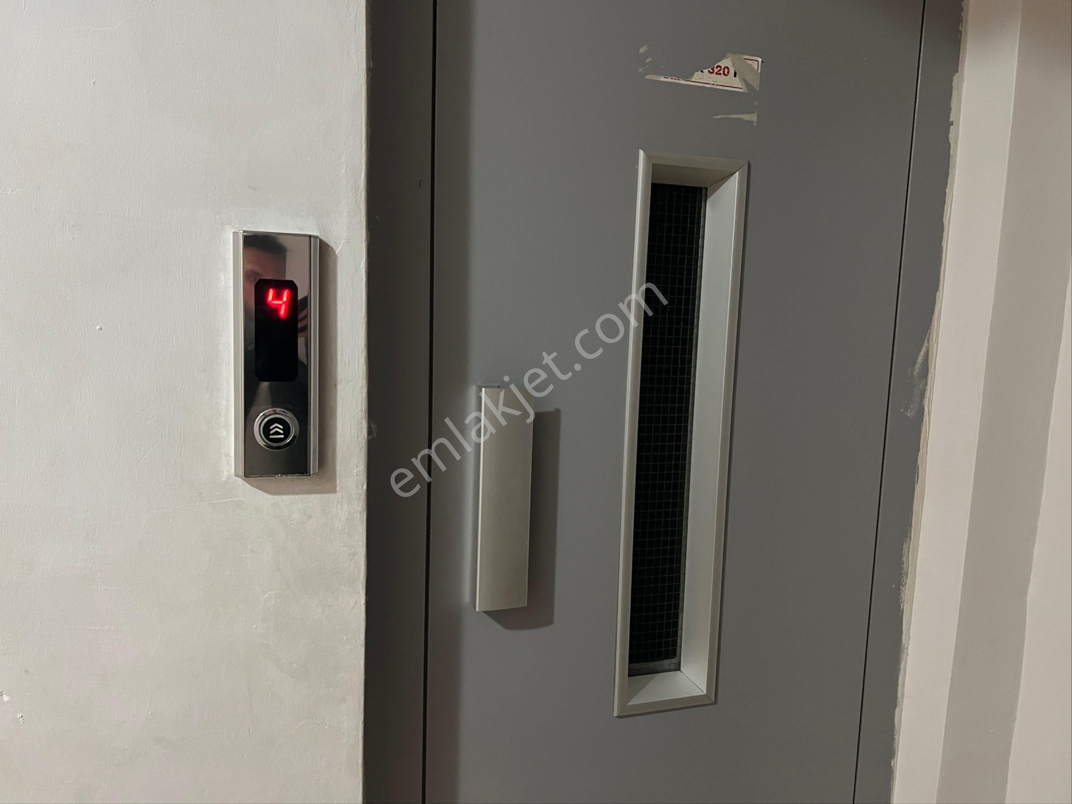 Esenyurt Metrobüse 5 Dakika Dolmus Mesafesinde Satilik 2+1 Asansörlü Daire - Görsel 16