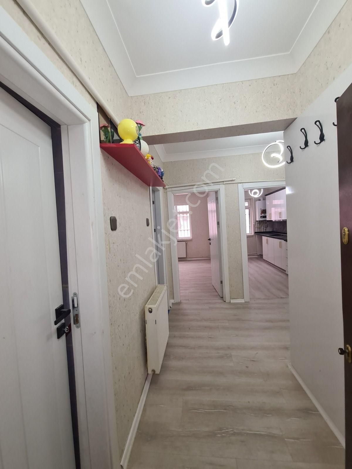 Etlik Kıvrımlı Sokak Arakatta Full Yapılı Ön Cephe 3+1 Daire - Görsel 35