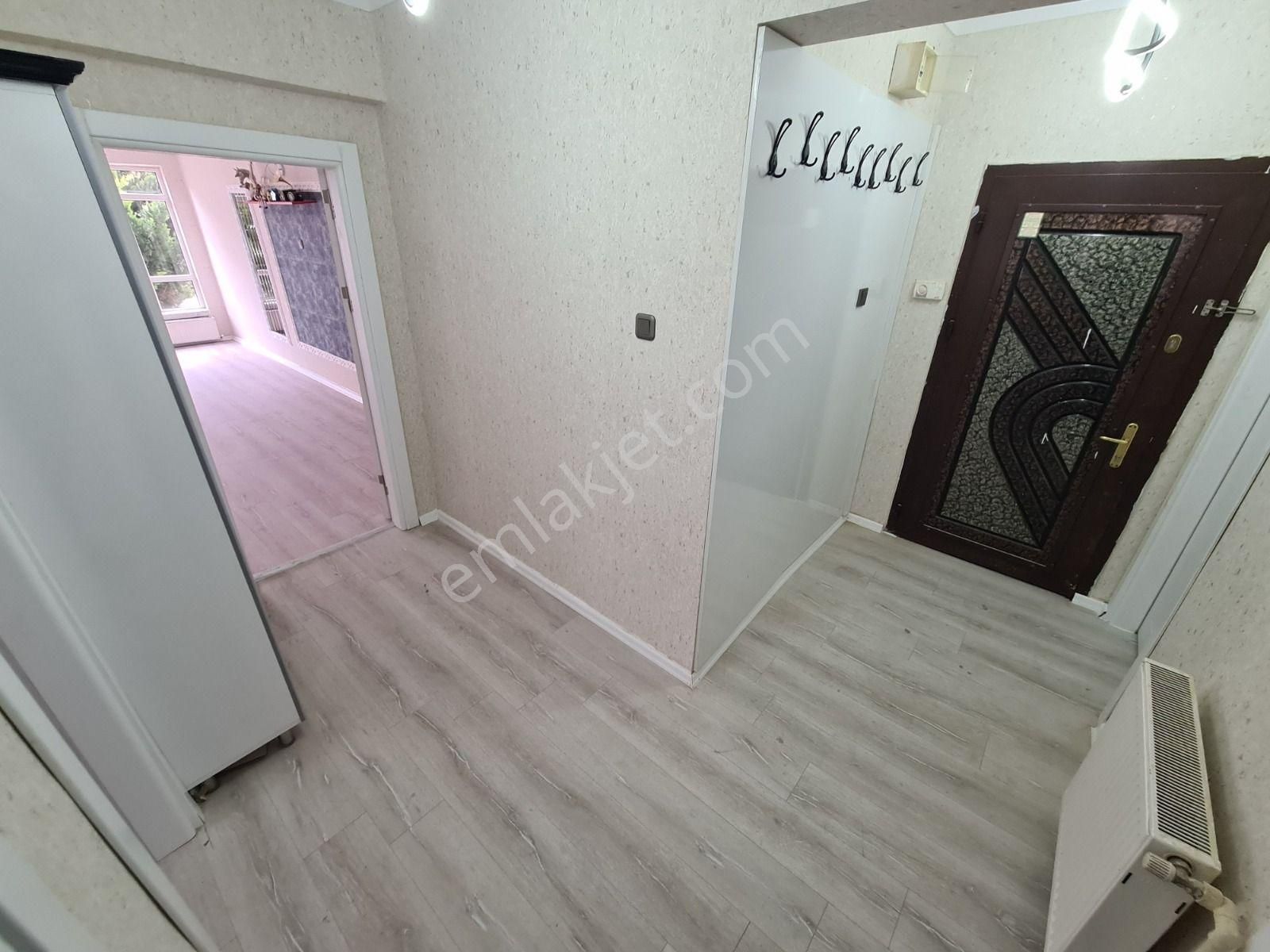 Etlik Kıvrımlı Sokak Arakatta Full Yapılı Ön Cephe 3+1 Daire - Görsel 13