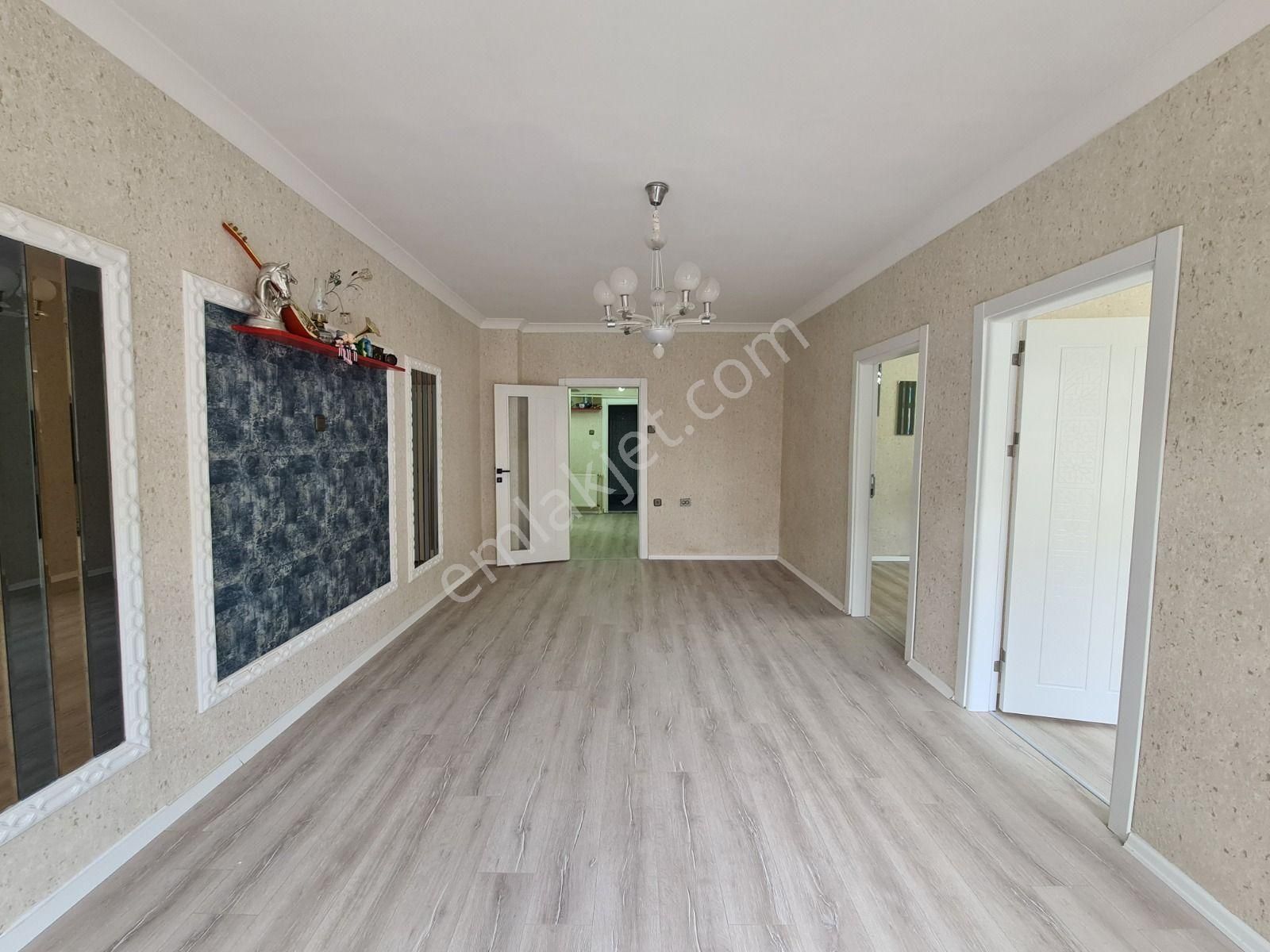 Etlik Kıvrımlı Sokak Arakatta Full Yapılı Ön Cephe 3+1 Daire - Görsel 3