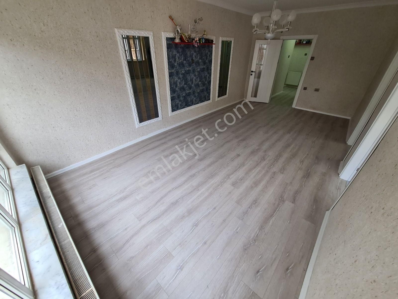 Etlik Kıvrımlı Sokak Arakatta Full Yapılı Ön Cephe 3+1 Daire - Görsel 4