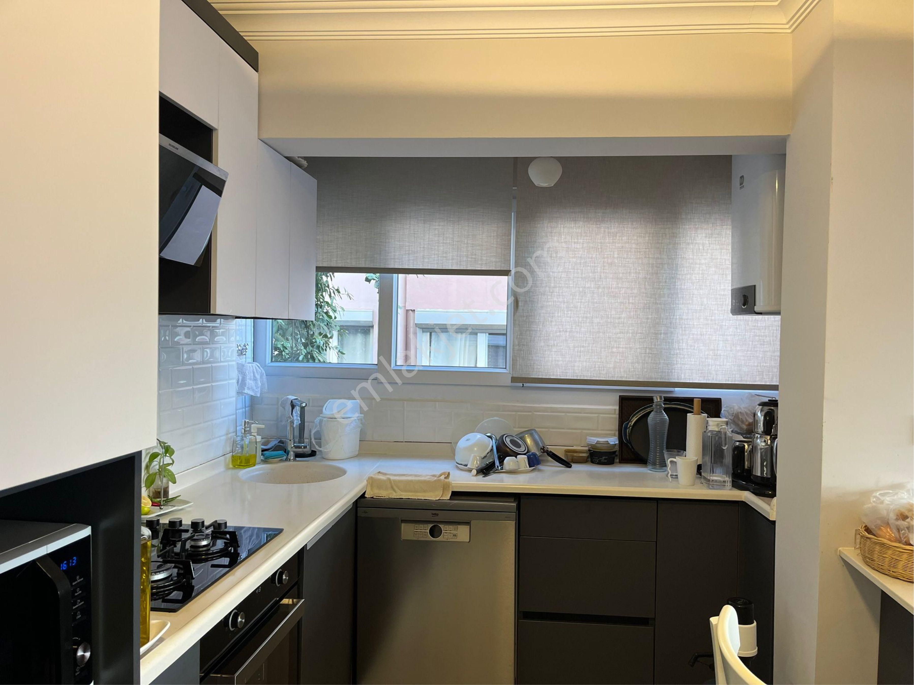 Marina'da Deniz Manzaralı 3+1 Tadilatlı Masrafsız Satılık Daire - Görsel 2