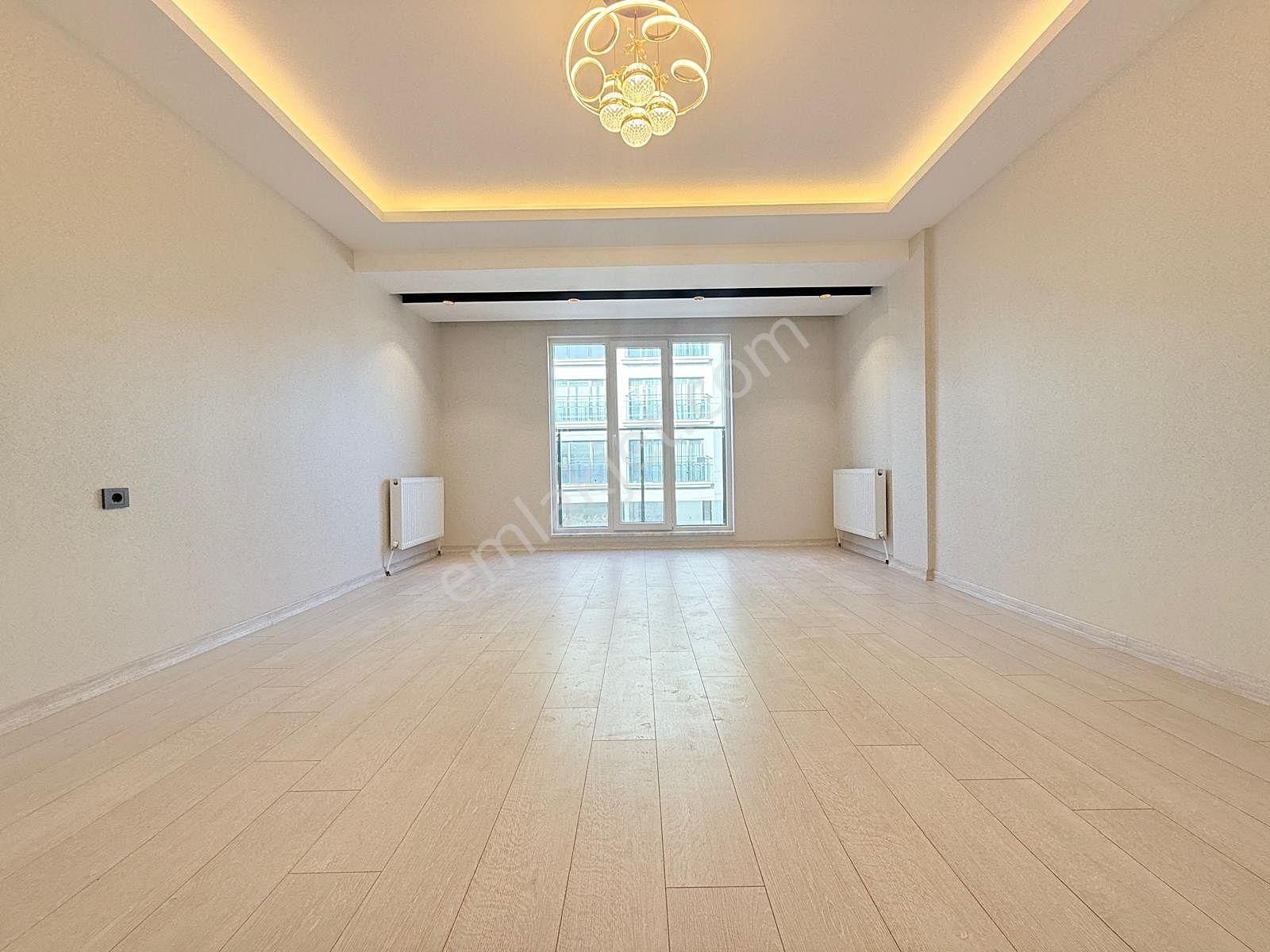 Yıldız'dan Bölgenin İncisi !! Park Cephe Ara Kat 3+1 Fırsatı !! - Görsel 12