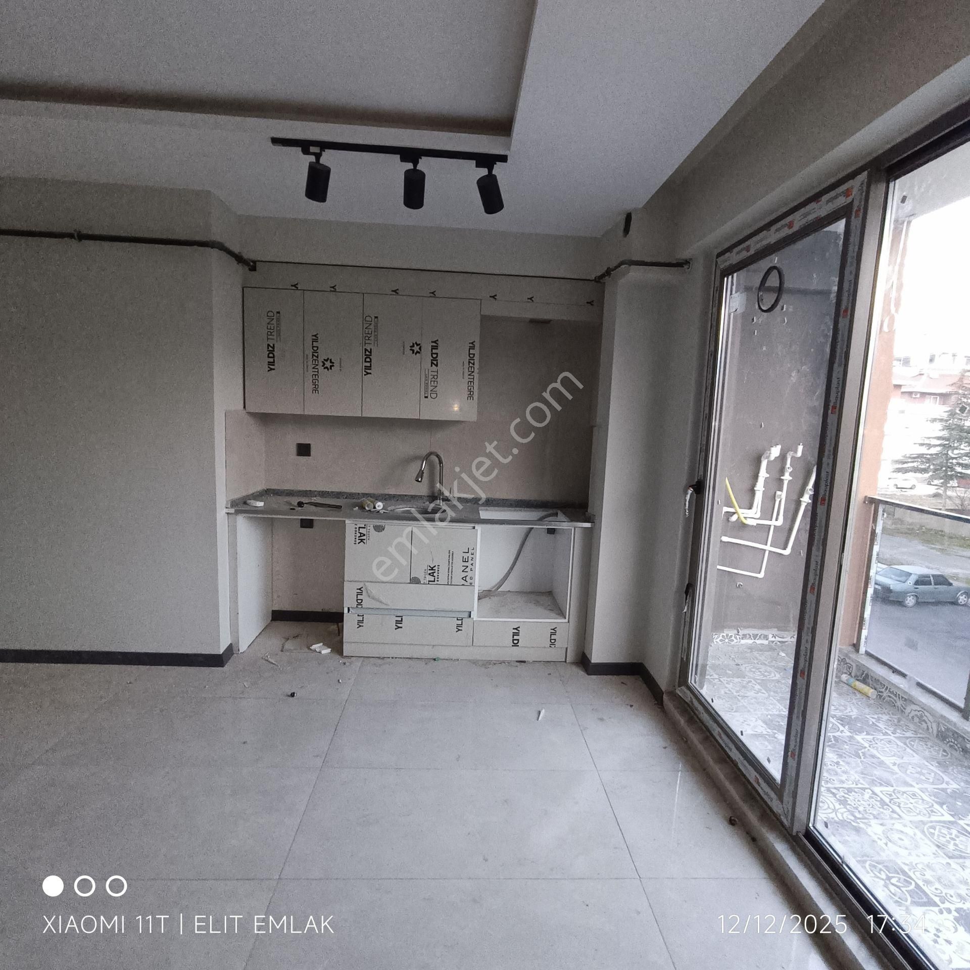 Elit Emlak ' Dan Kiralık 1+1 Daire İstasyon Mahh - Görsel 14