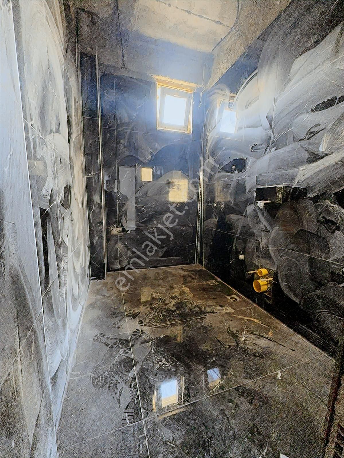 Ertuğrul'dan Denize 150 Metre Uzaklıkta 1+1 Daire - Görsel 7