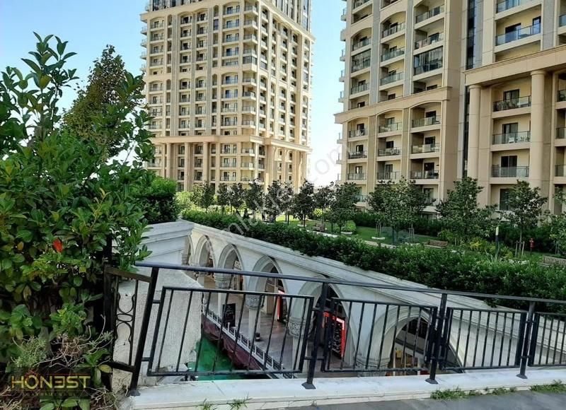 Kiptaş Venezia Mega Kiralık 1+1 Daire.. Kare Salon Aylık Ödemeli - Görsel 25