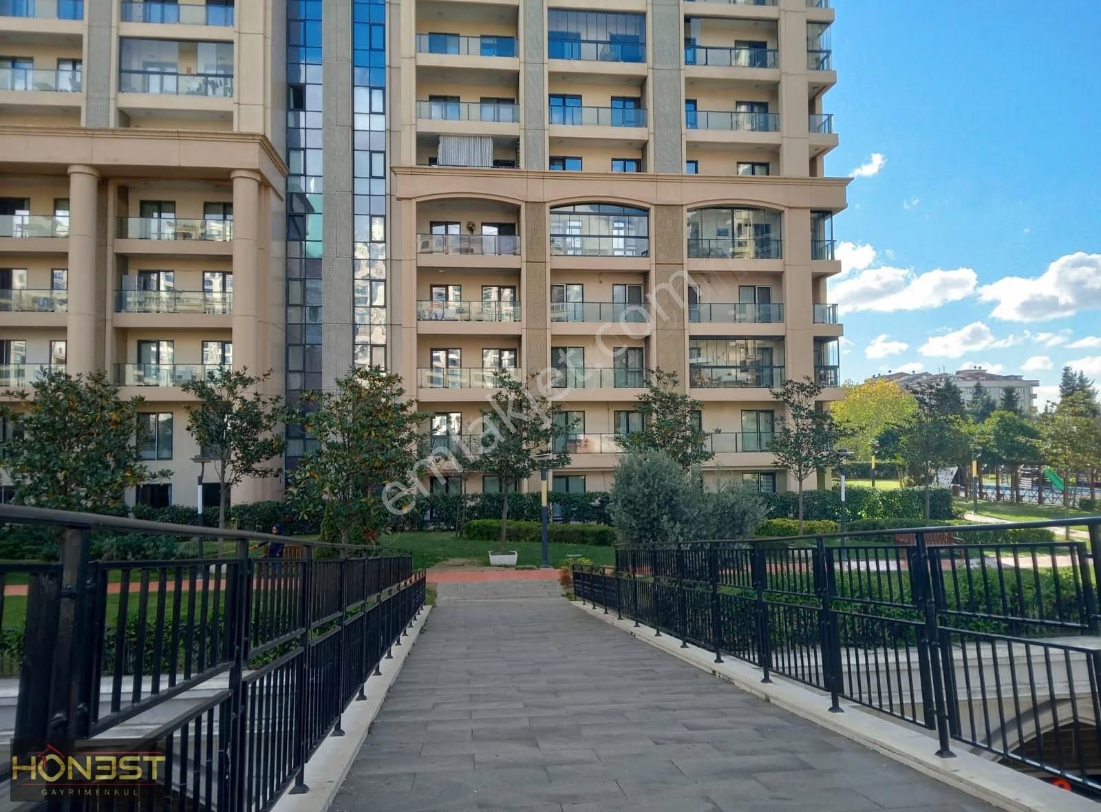 Venezia Mega'da Satılık 3+1 Boş Ful Balkonlu Oturuma Hazır Daire - Görsel 11