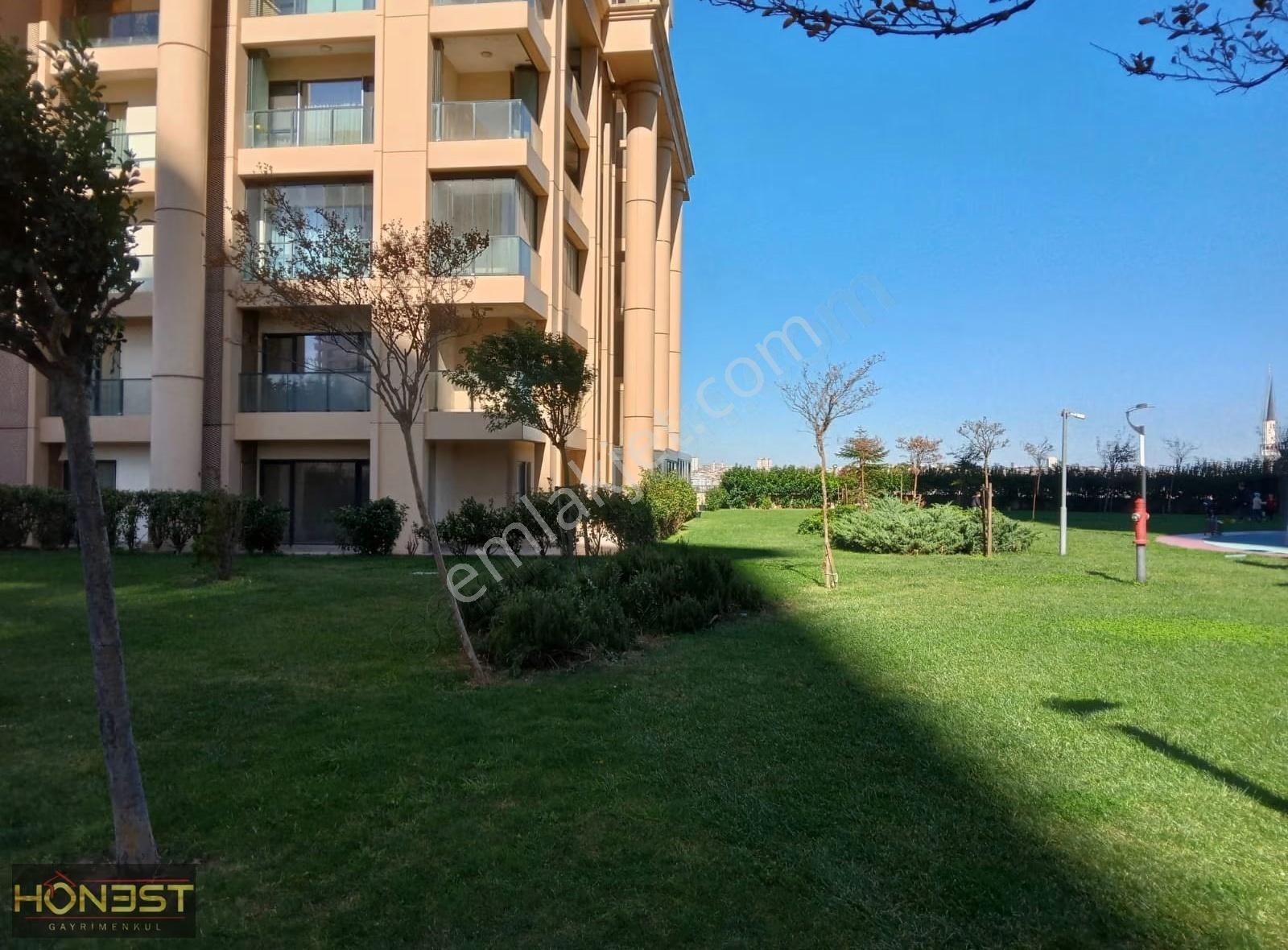 Venezia Mega'da Satılık 3+1 Boş Ful Balkonlu Oturuma Hazır Daire - Görsel 5