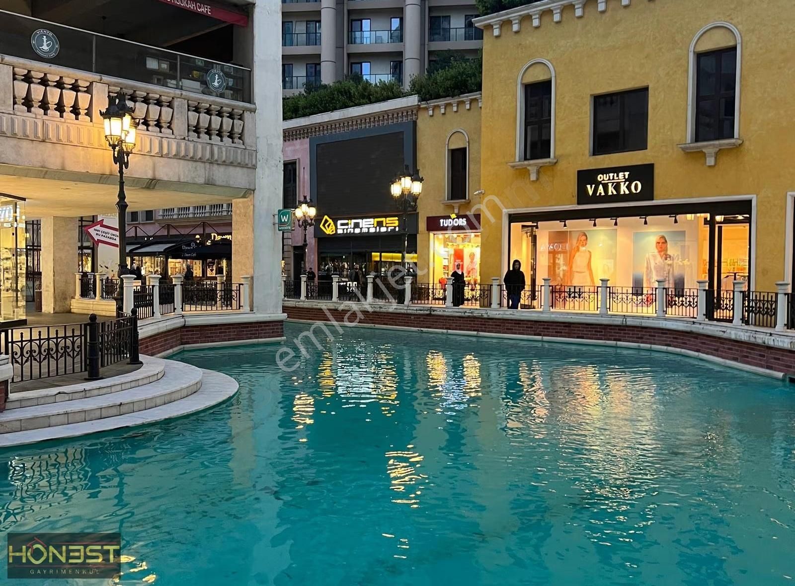 Venezia Mega'da Satılık 3+1 Boş Ful Balkonlu Oturuma Hazır Daire - Görsel 14