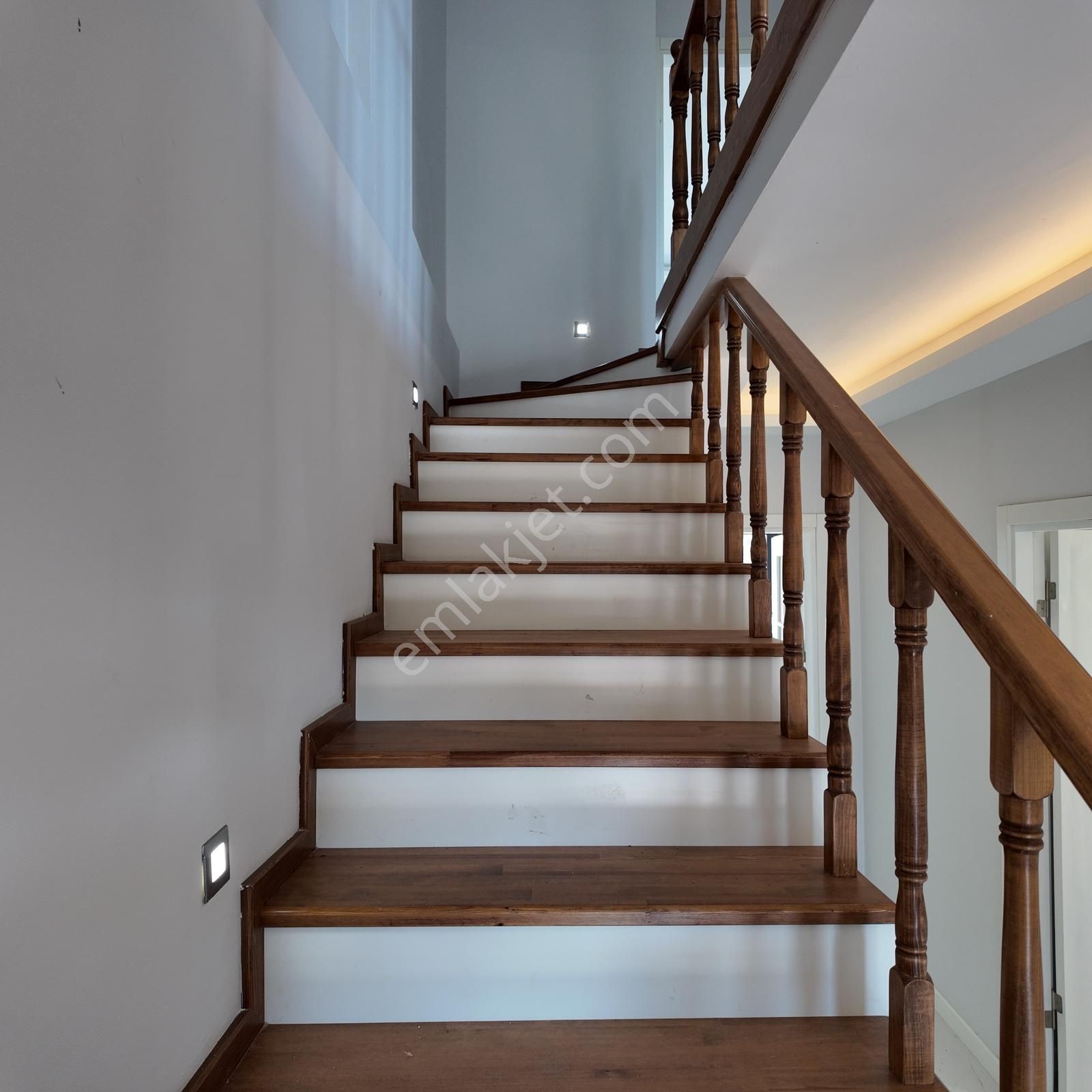 Medar Siteler Bölgesinde Kusursuz Sıfır 4+1 Havuzlu 176 M2 Villa - Görsel 25