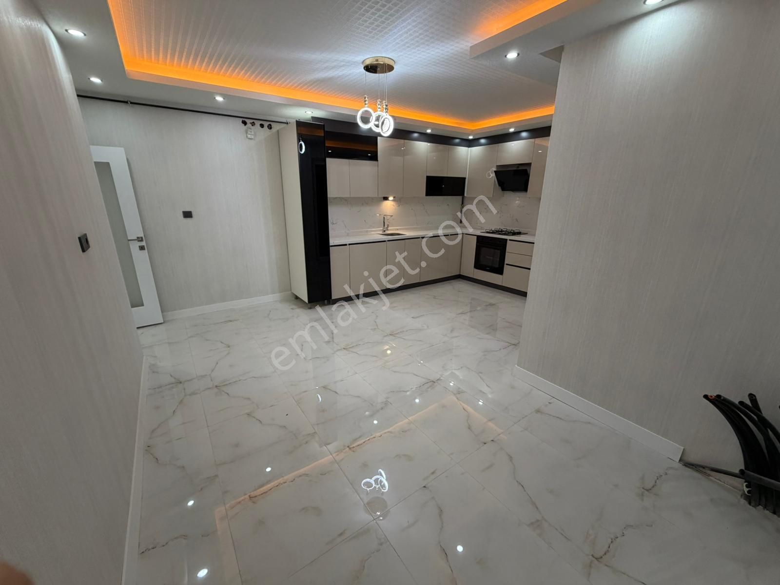 Keçiörende Full Yapılı 1. Kat 2+1 Sıfır Daire - Görsel 9