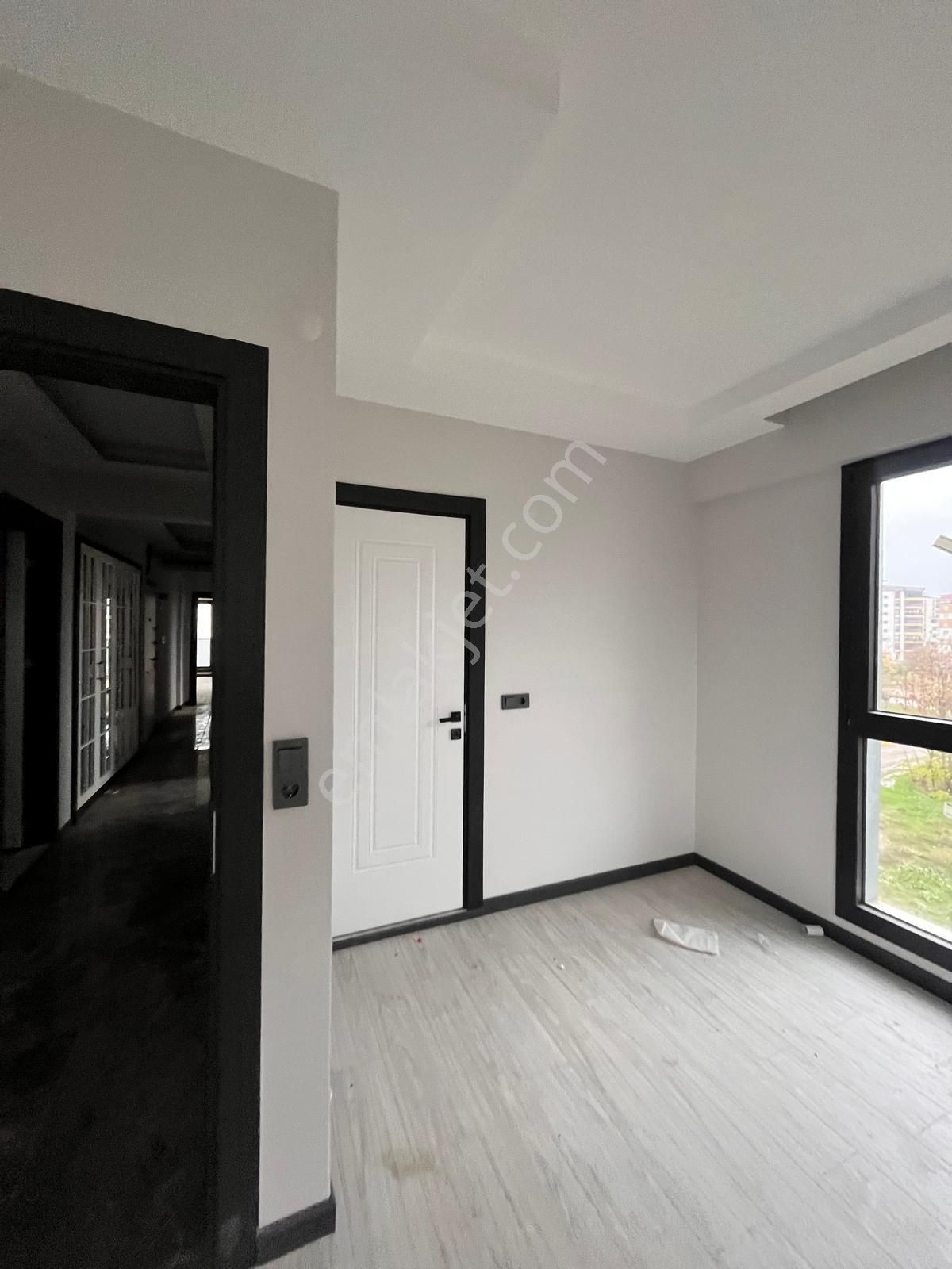 Lüx İşçilikli Oturuma Hazır Çook Geniş 3+1 Daire - Görsel 4