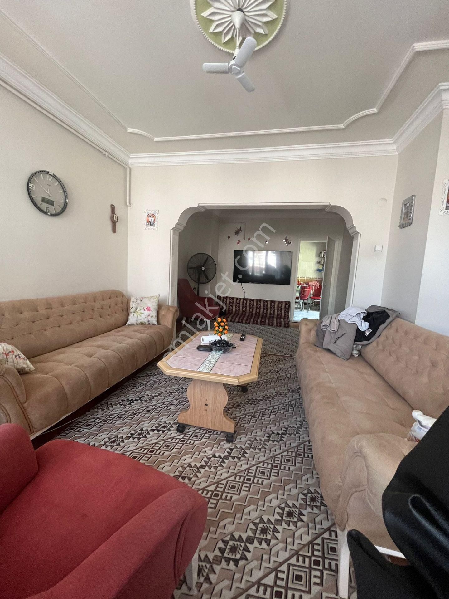 Kaan Emlaktan Topraklık Mahallesinde İçi Yenilenmiş Masrafsız 3+1 Satılık Daire - Görsel 10