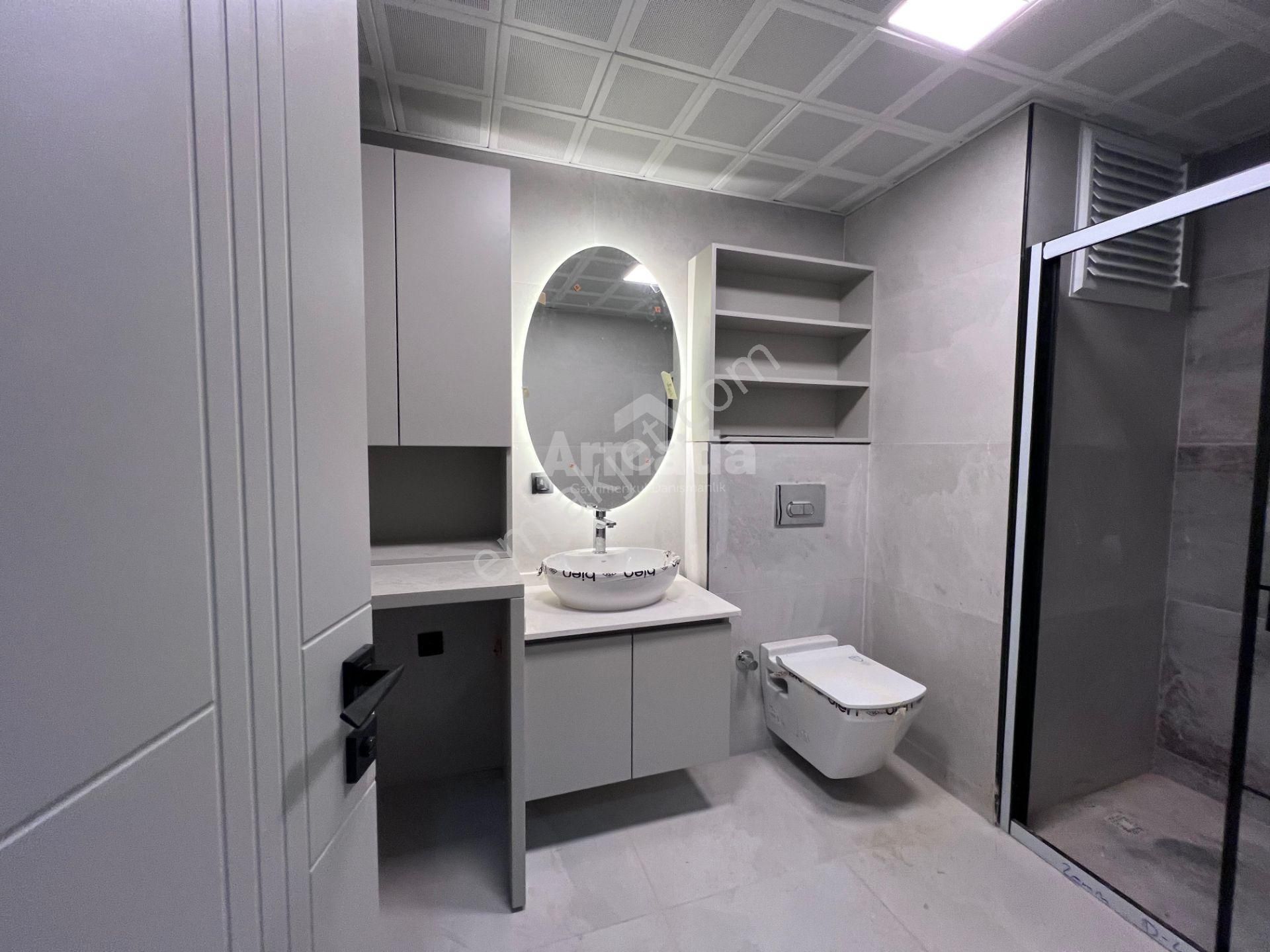 Kuşadası Değirmenderede Modern Site İçerisinde Bahçe Katı Daire - Görsel 21