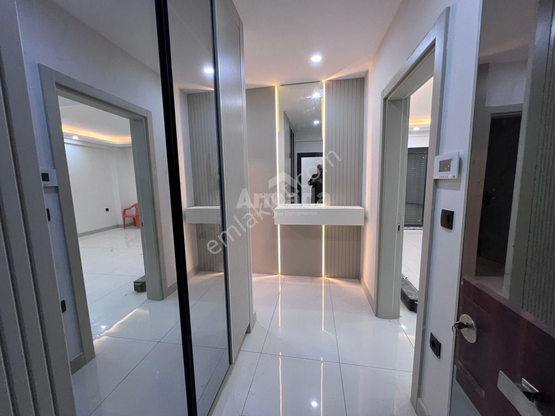 Kuşadası Değirmenderede Modern Site İçerisinde Bahçe Katı Daire - Görsel 5