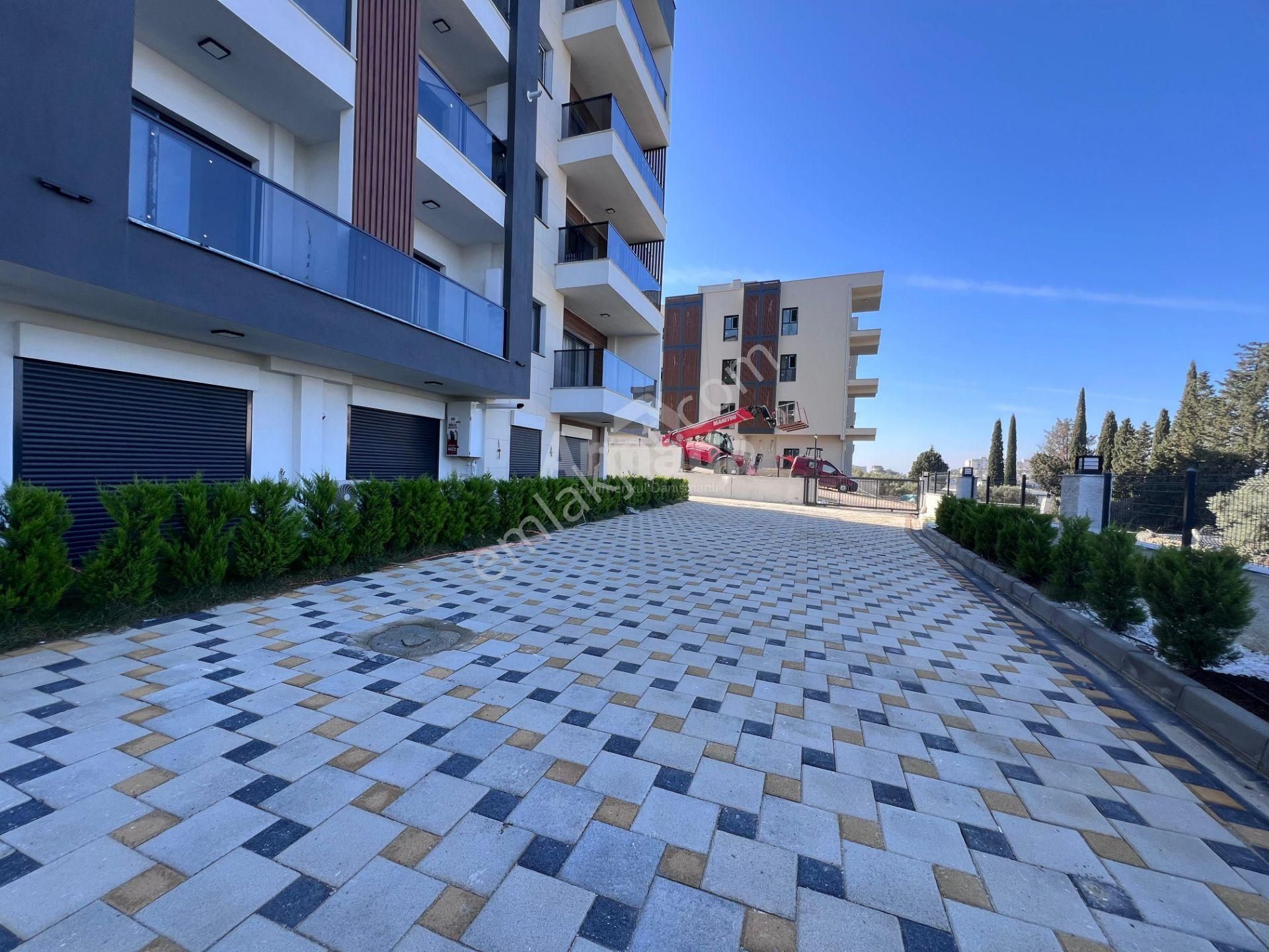 Kuşadası Değirmenderede Modern Site İçerisinde Bahçe Katı Daire - Görsel 3