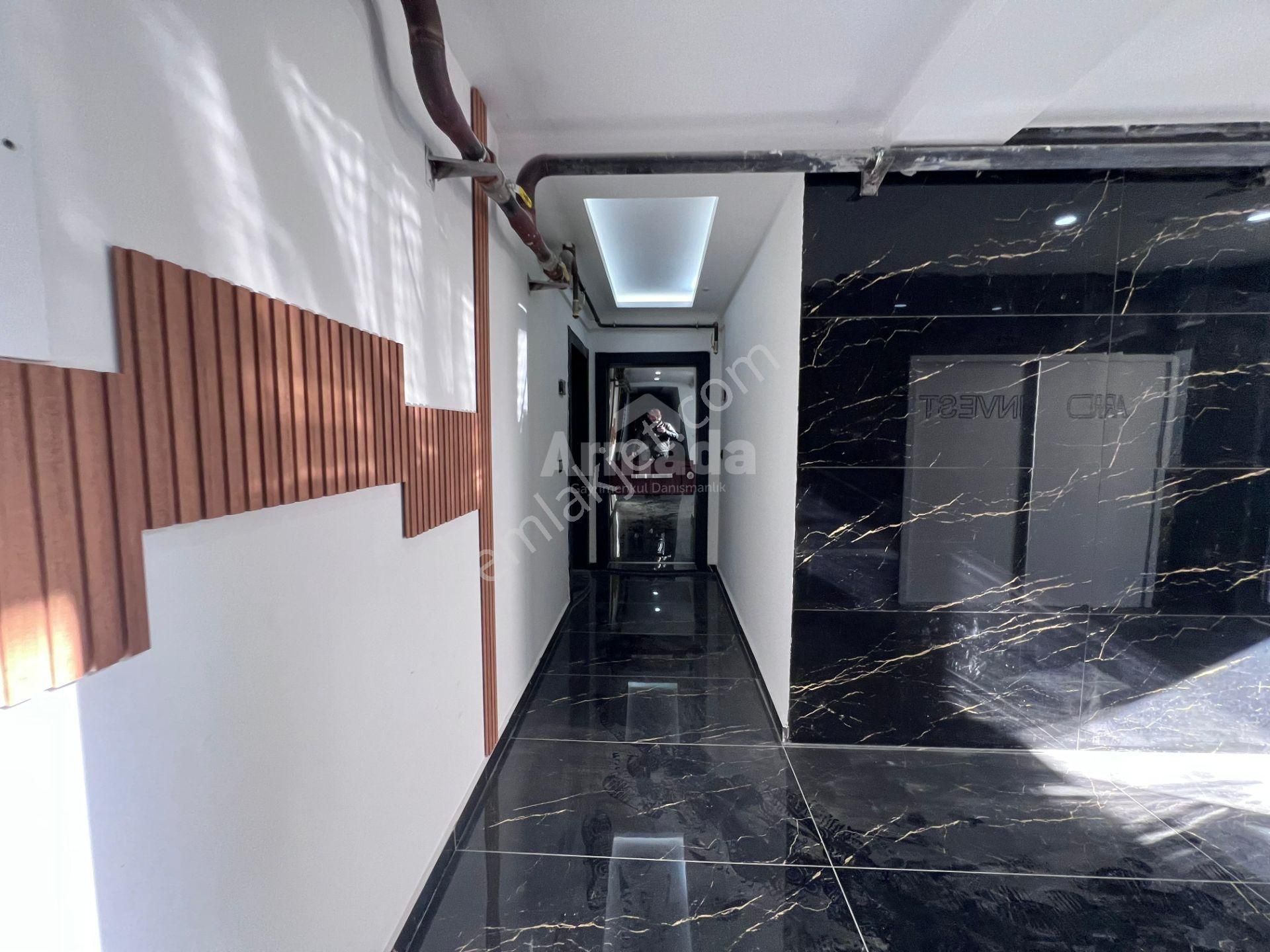 Kuşadası Değirmenderede Modern Site İçerisinde Bahçe Katı Daire - Görsel 28