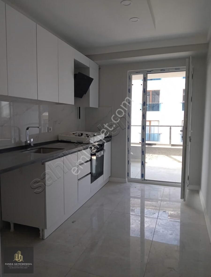 Funda Gayrimenkul 'den Rumeli Mahallesi Lüks Arakat 2+1 Daire
