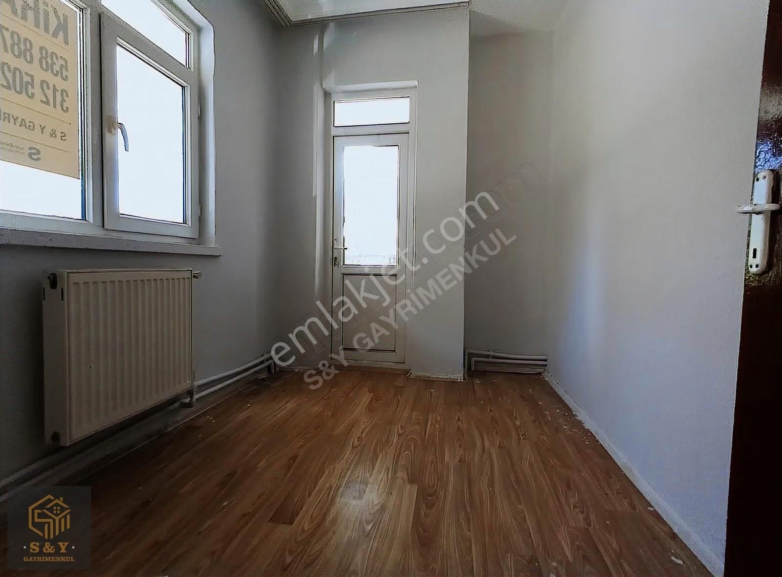 Tandoğan Mah. 3+1 Y.giriş 100 M2 Çarşı Yakını Kiralık Daire - Görsel 8