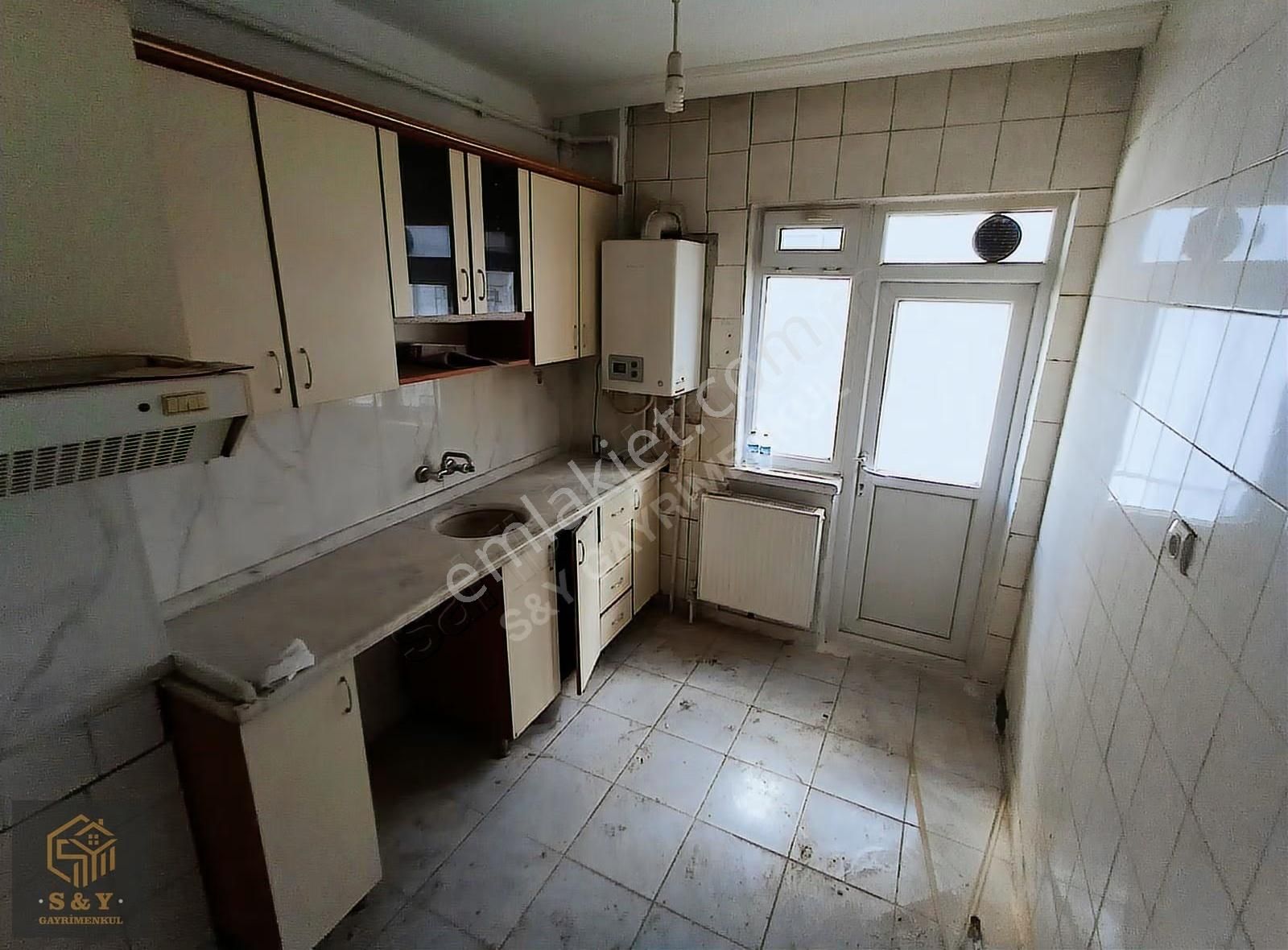 Tandoğan Mah. 3+1 Y.giriş 100 M2 Çarşı Yakını Kiralık Daire - Görsel 23