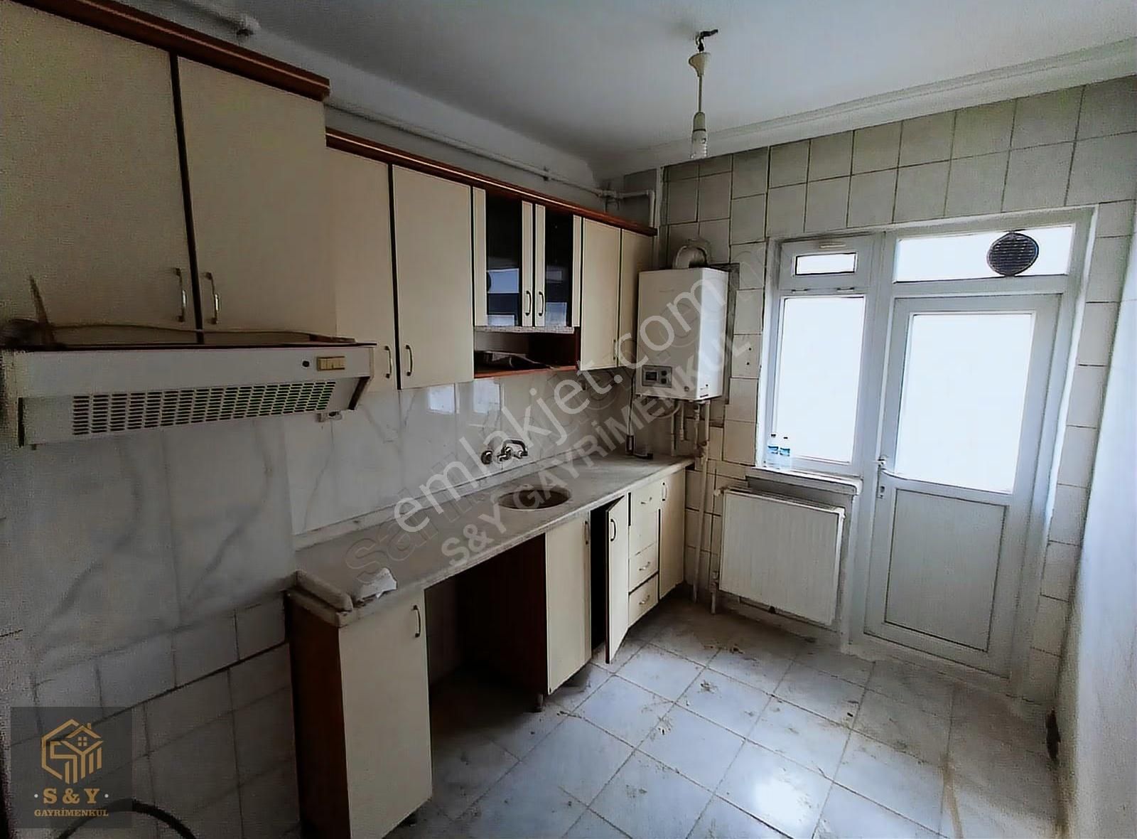 Tandoğan Mah. 3+1 Y.giriş 100 M2 Çarşı Yakını Kiralık Daire - Görsel 19