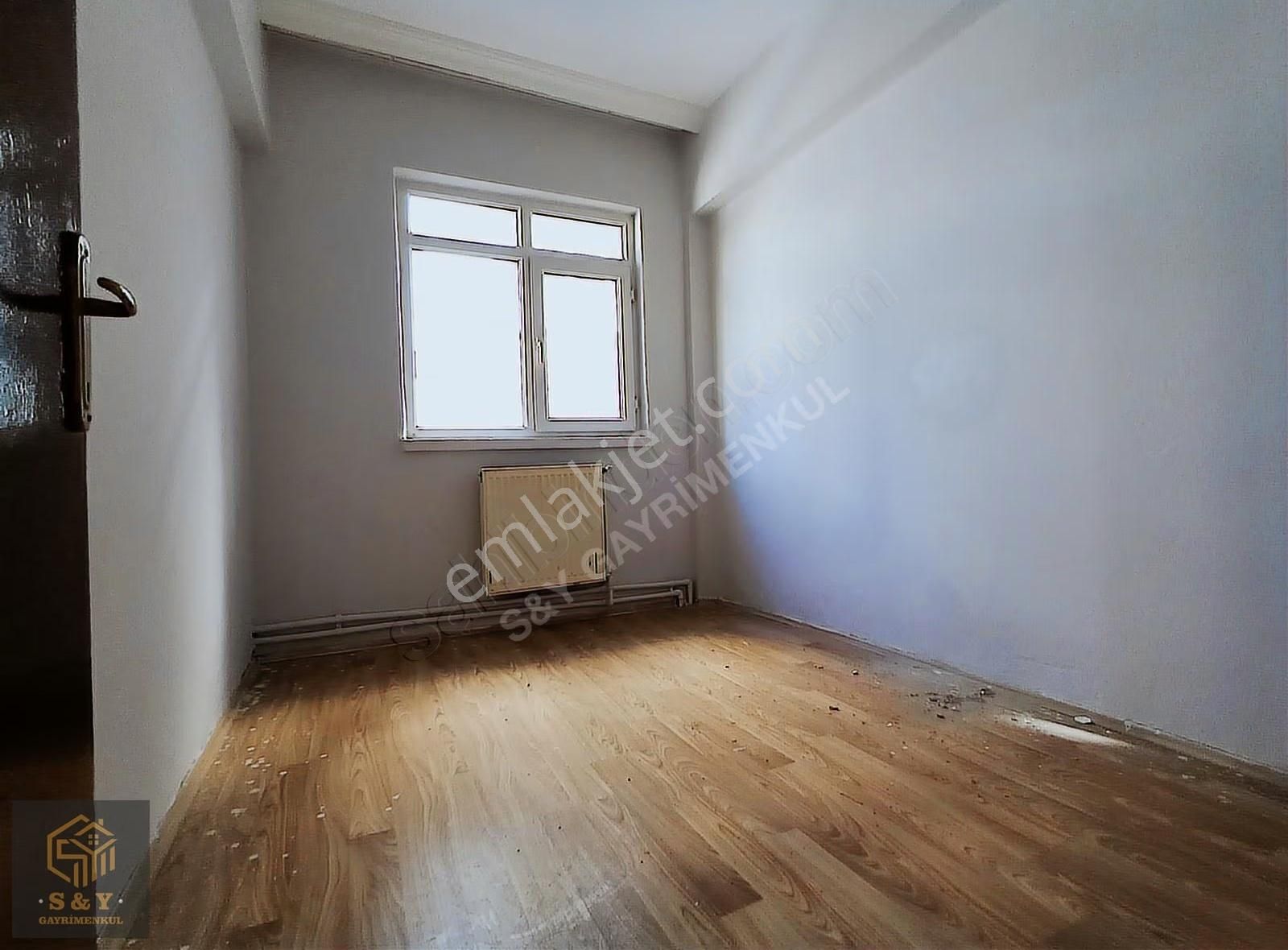 Tandoğan Mah. 3+1 Y.giriş 100 M2 Çarşı Yakını Kiralık Daire - Görsel 5