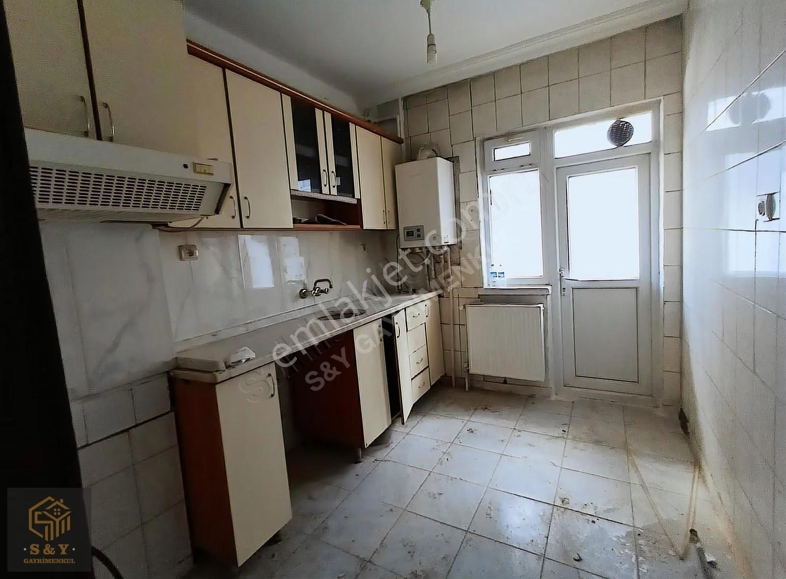 Tandoğan Mah. 3+1 Y.giriş 100 M2 Çarşı Yakını Kiralık Daire - Görsel 14