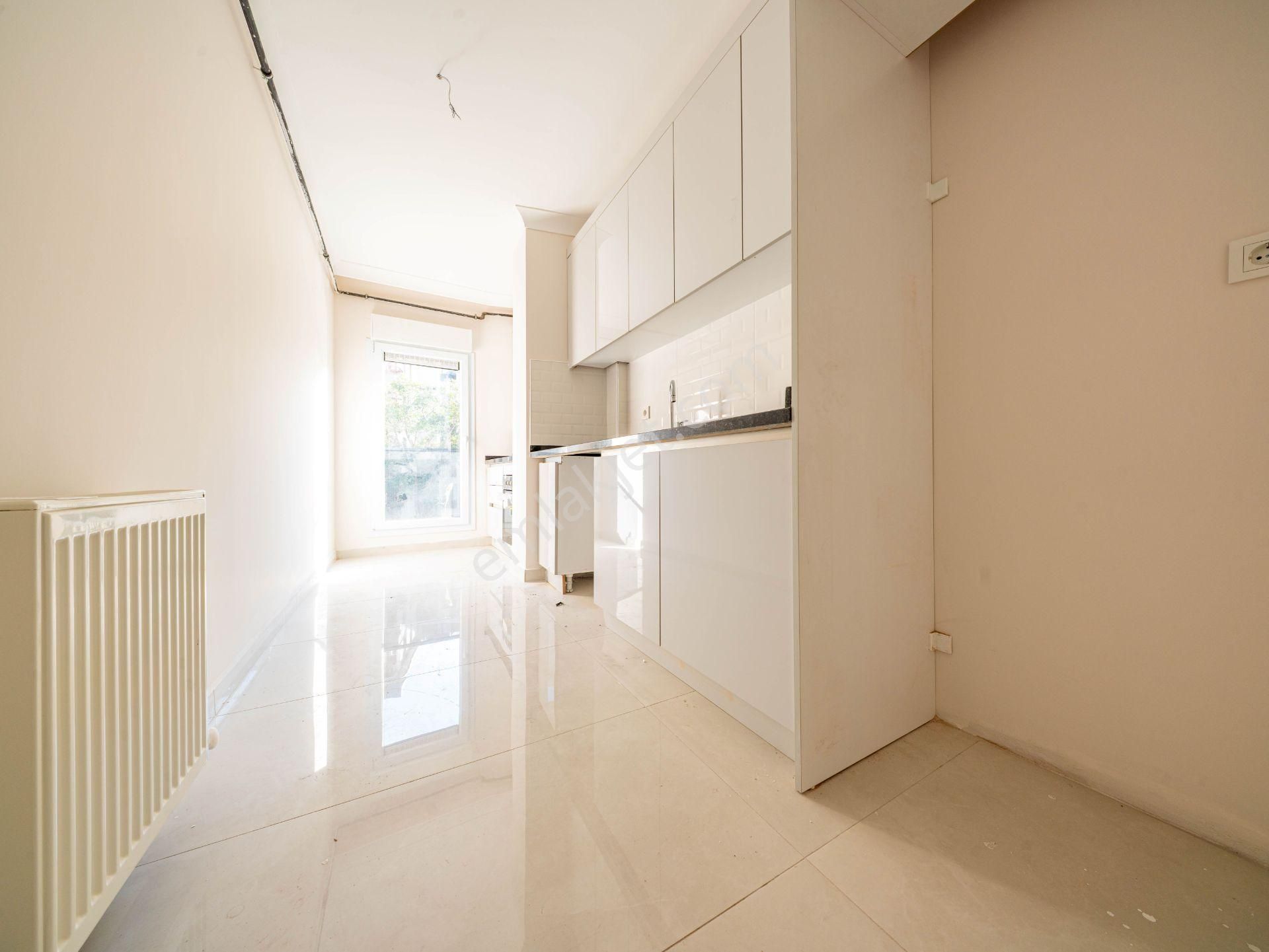 Bakırköy Zuhuratbaba Mah. 2+1 Ara Kat Ferah Lüx Daire - Görsel 18