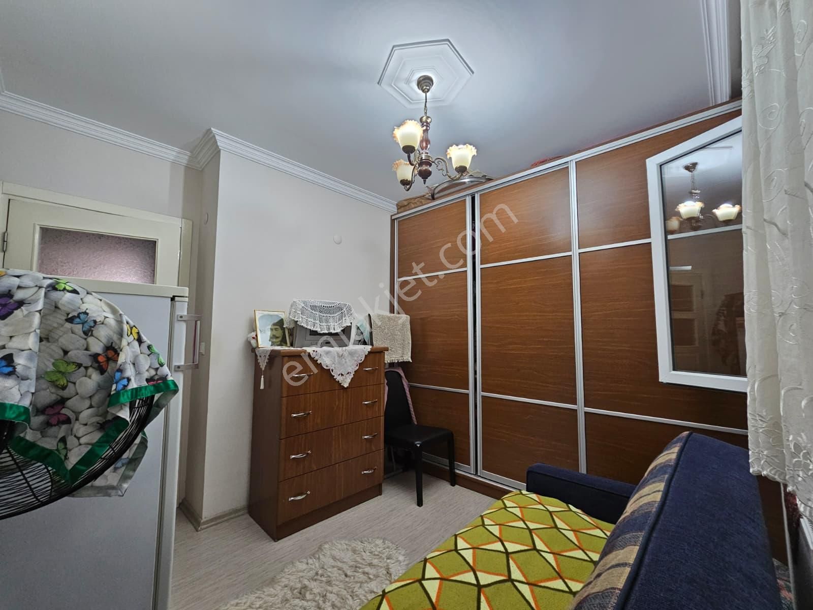 Karşıyaka Fıkrı Altayda Değerlı Konumda 3+1 | Kapalı Otoparklı - Görsel 6