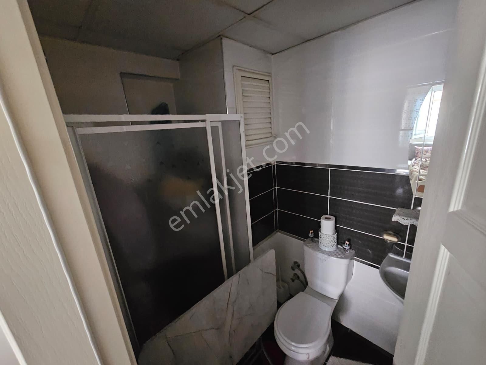 Karşıyaka Fıkrı Altayda Değerlı Konumda 3+1 | Kapalı Otoparklı - Görsel 2