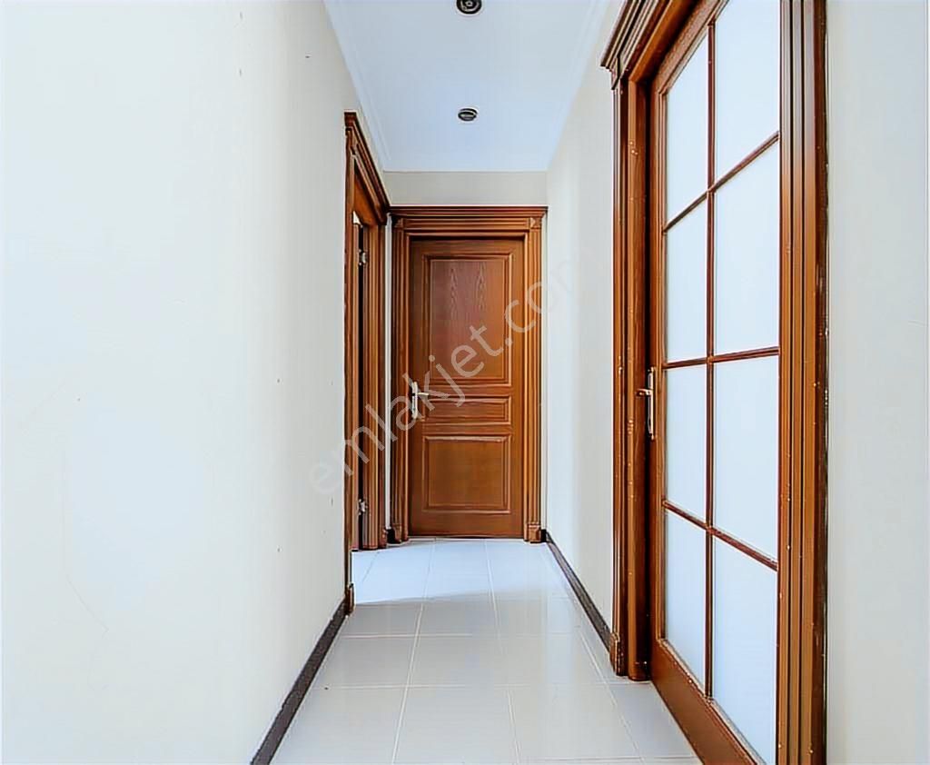 Siyavuşpaşa Merkezde 13 Yıllık Binada 2+1 85m2 5.kat Asansörlü - Görsel 4