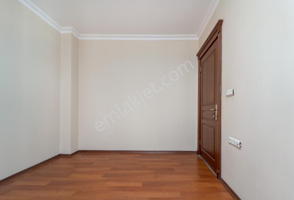 Siyavuşpaşa Merkezde 13 Yıllık Binada 2+1 85m2 5.kat Asansörlü - Görsel 11