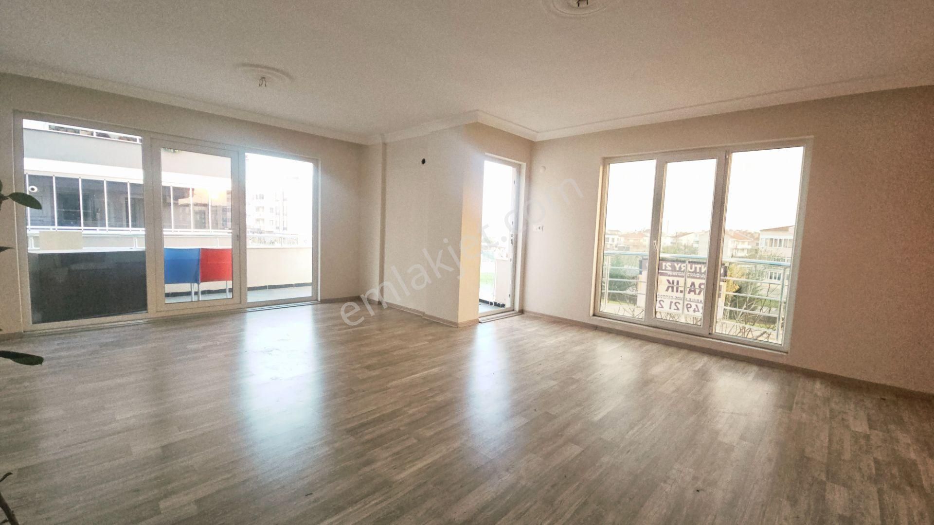 C21 Loca'dan Millet Bahçesi Manzaralı 3+1 Geniş Kiralık Daire - Görsel 3