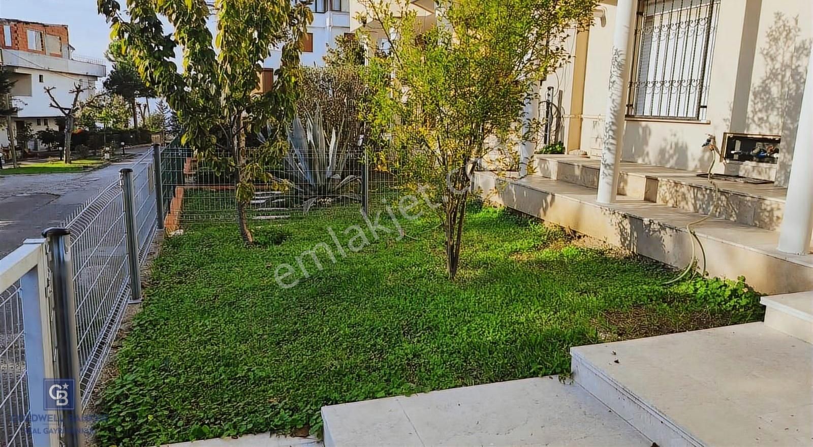 Beylikdüzü Gürpınar Sevcan Sitesinde Deniz Manzaralı Villa - Görsel 15