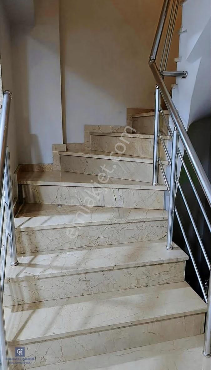 Beylikdüzü Gürpınar Sevcan Sitesinde Deniz Manzaralı Villa - Görsel 20