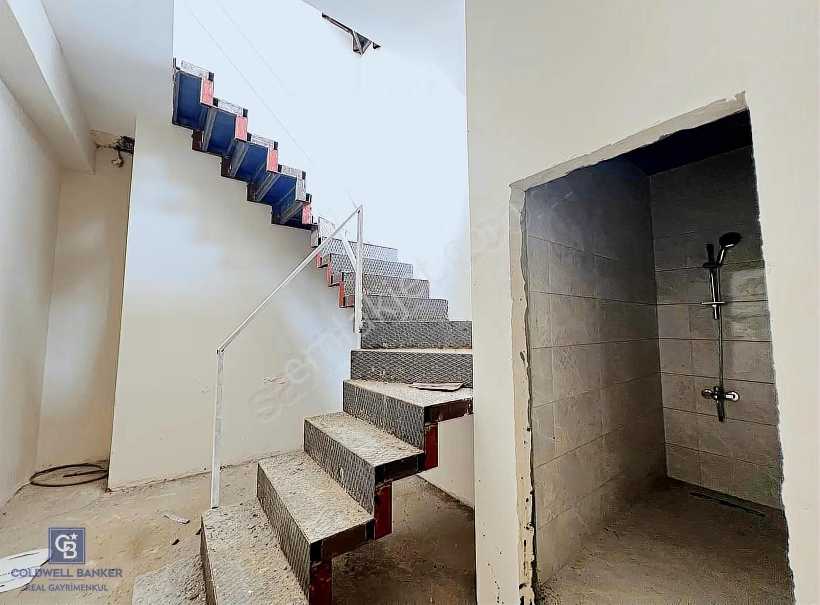 Acıbadem Caddesi Üzerinde Sıfır Bina İskanlı Boş Satılık Dükkan - Görsel 4